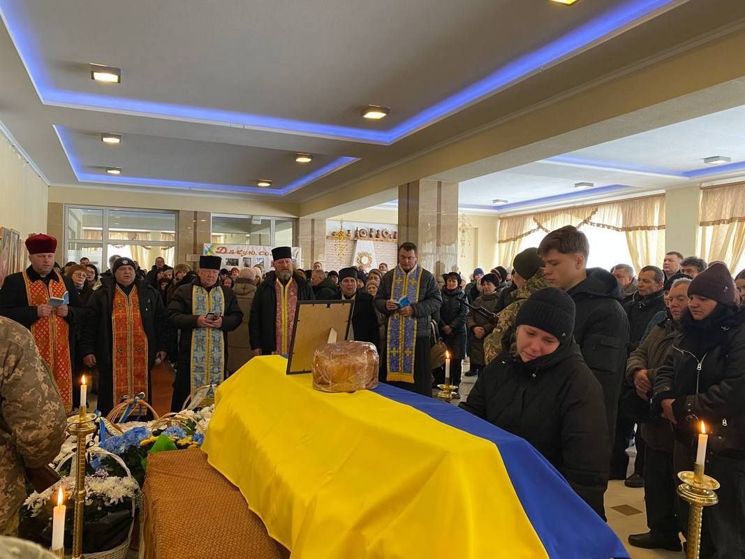 У Городенці попрощалися із воїном Андрієм Шумовським 3