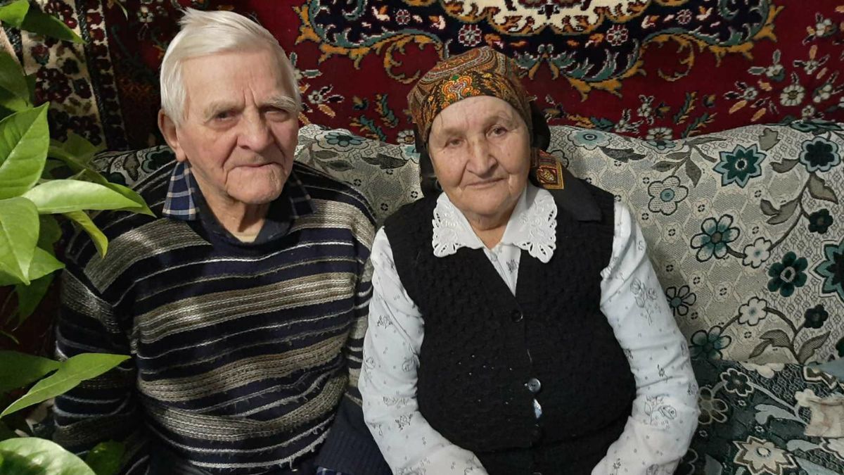 Залізне весілля: пара з Прикарпаття відзначила 65-ту річницю одруження