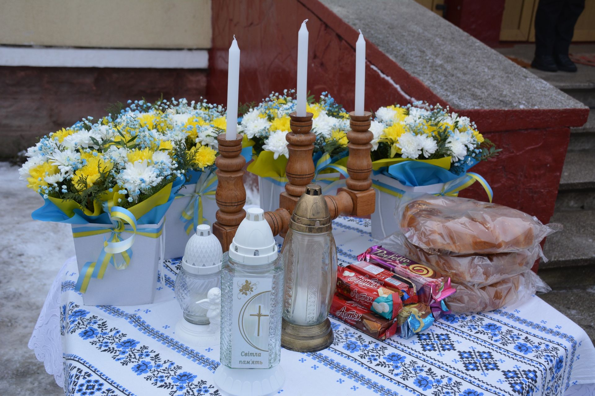 У Надвірній відкрили меморіальні дошки двом полеглим Героям 6