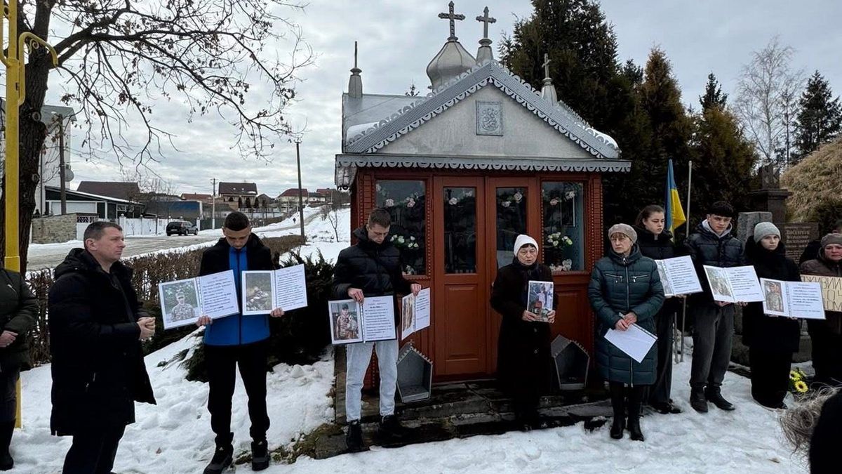 У Лісному Хлібичині провели акцію "Не мовчи! Полон вбиває!" 6
