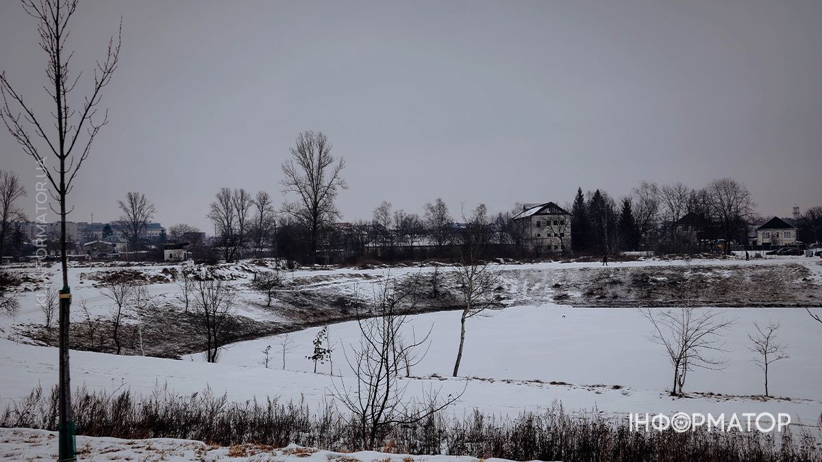 Застигла мить: фоторепортаж морозної та засніженої Коломиї у лютому 12