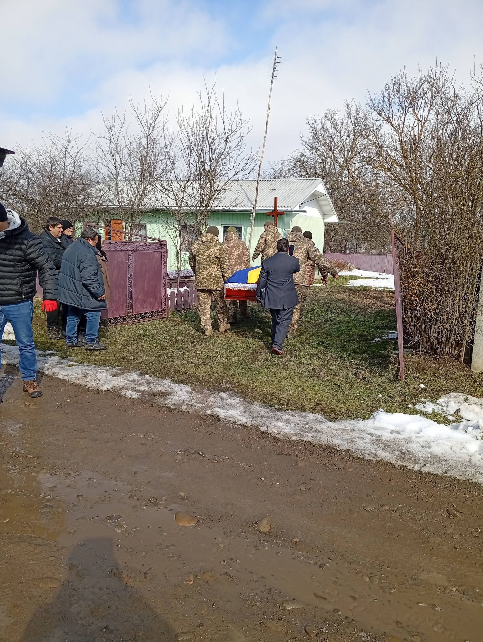 На Коломийщині попрощались із померлим захисником Петром Тимчишиниим 4