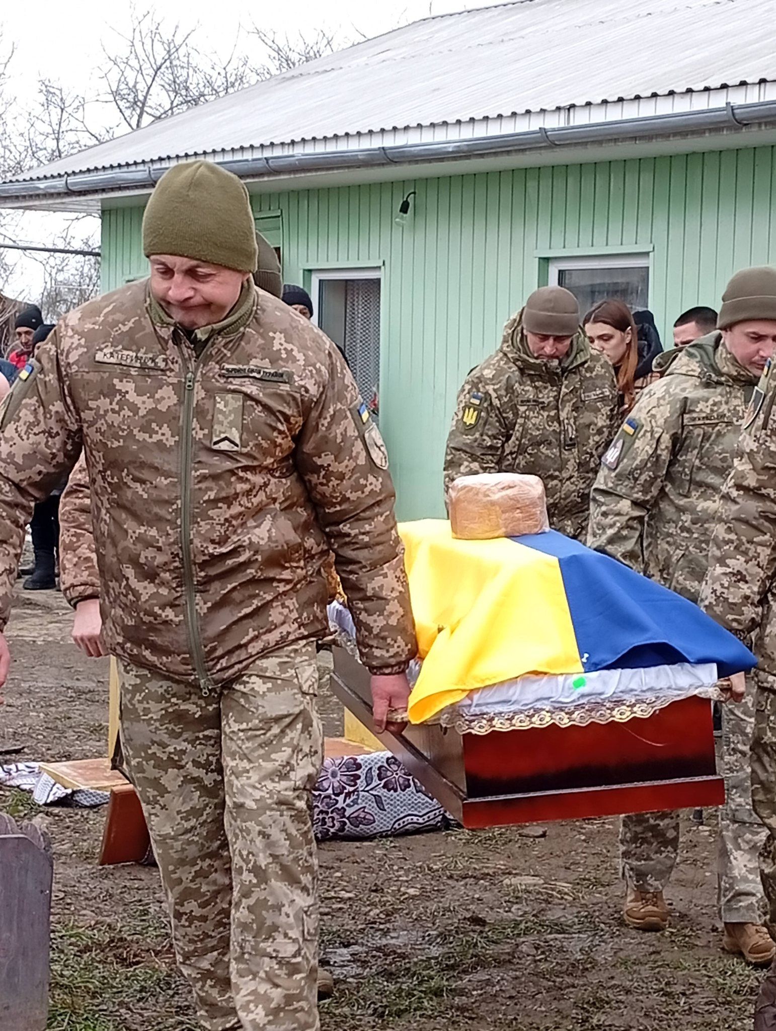 На Коломийщині попрощались із померлим захисником Петром Тимчишиниим 8