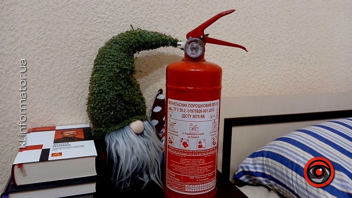 Чому вдома має бути вогнегасник і як їх використовувати