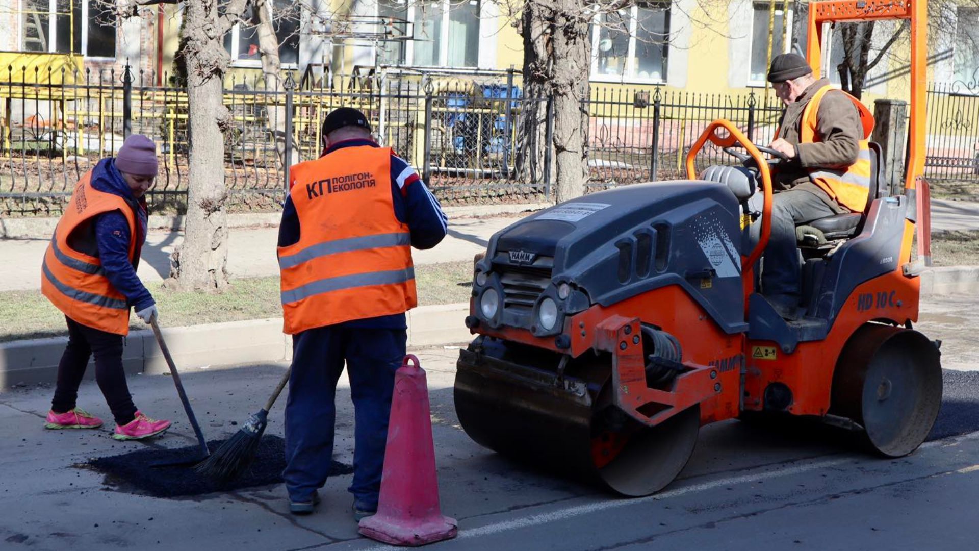 Ремонт доріг у Коломиї