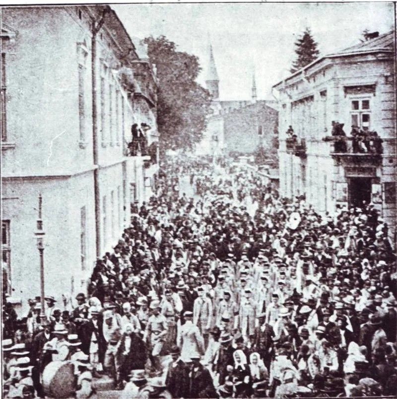 112 років тому в Коломиї | Зведений і зруйнований пам'ятник Тарасові Шевченку та що нього нагадує 3