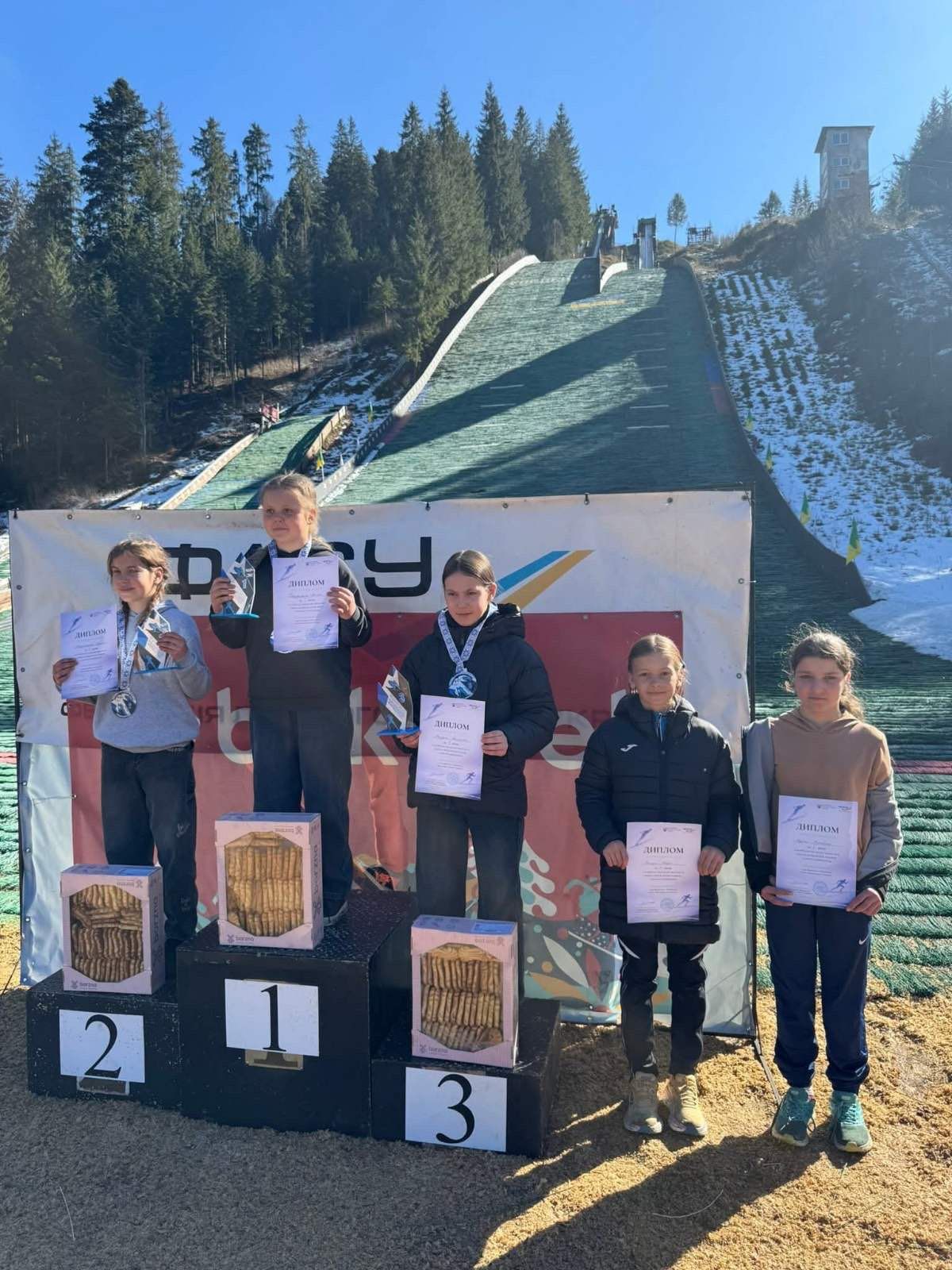 У Ворохті відбувся чемпіонат України з лижного двоборства серед юнаків та дівчат 3