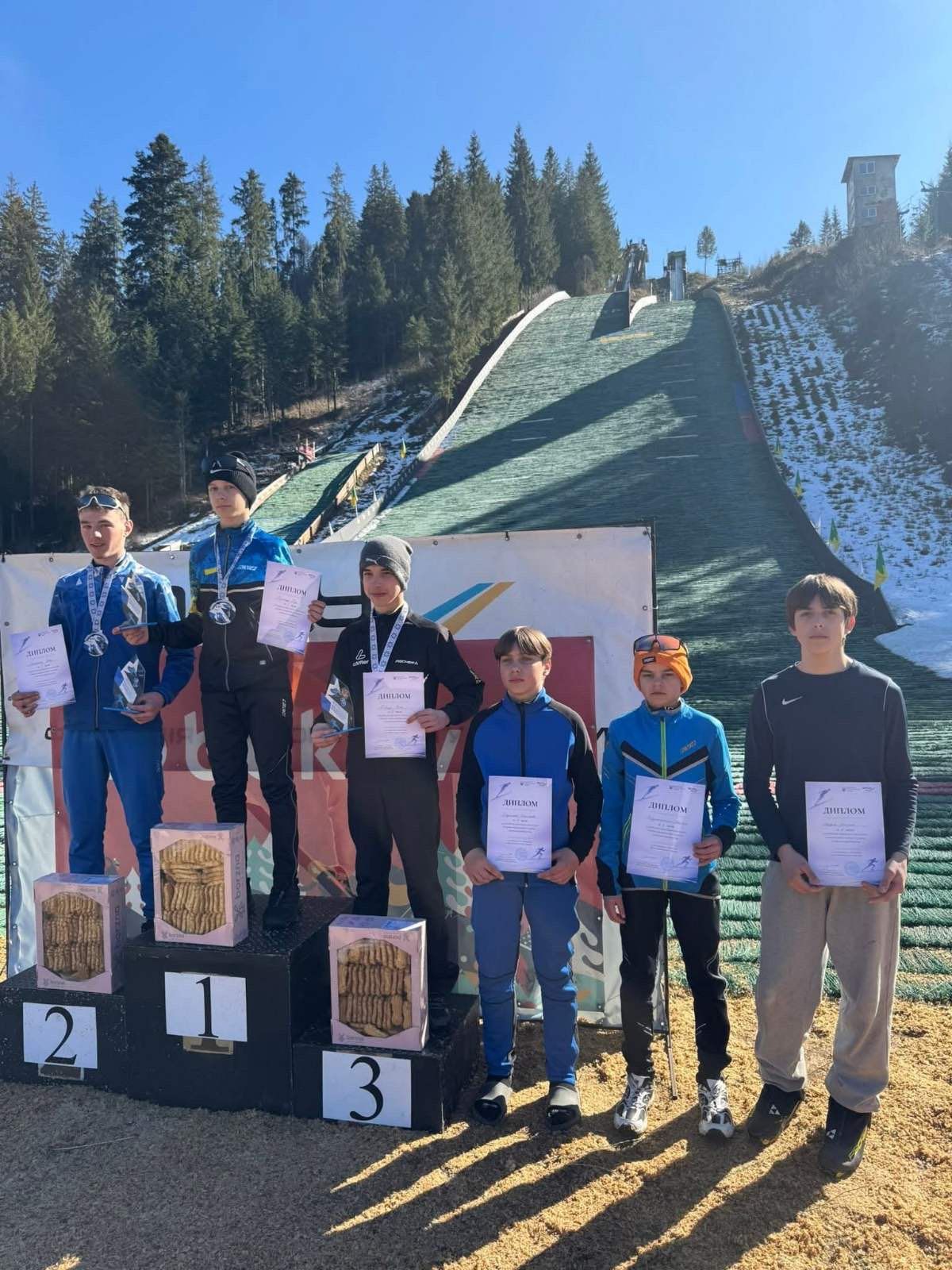 У Ворохті відбувся чемпіонат України з лижного двоборства серед юнаків та дівчат 4