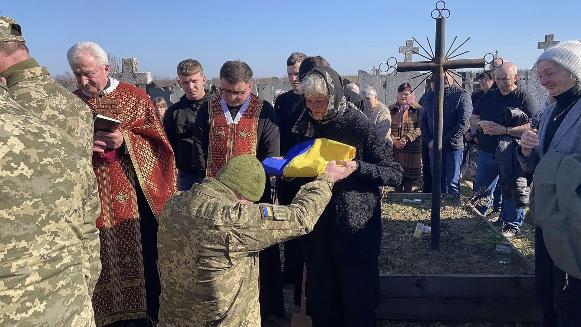 У Надвірній провели в останню дорогу полеглого воїна Ярему Загайкевича 13