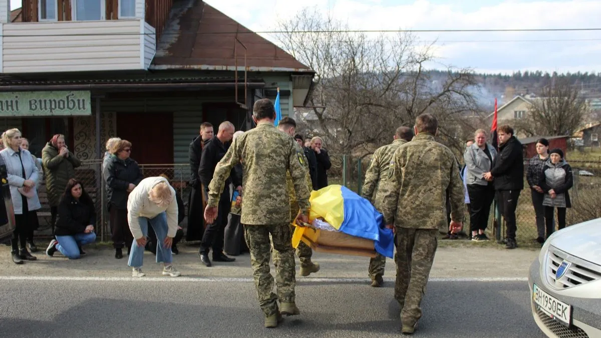 Зустріч скорботного кортежу померлого Володимира Козловського