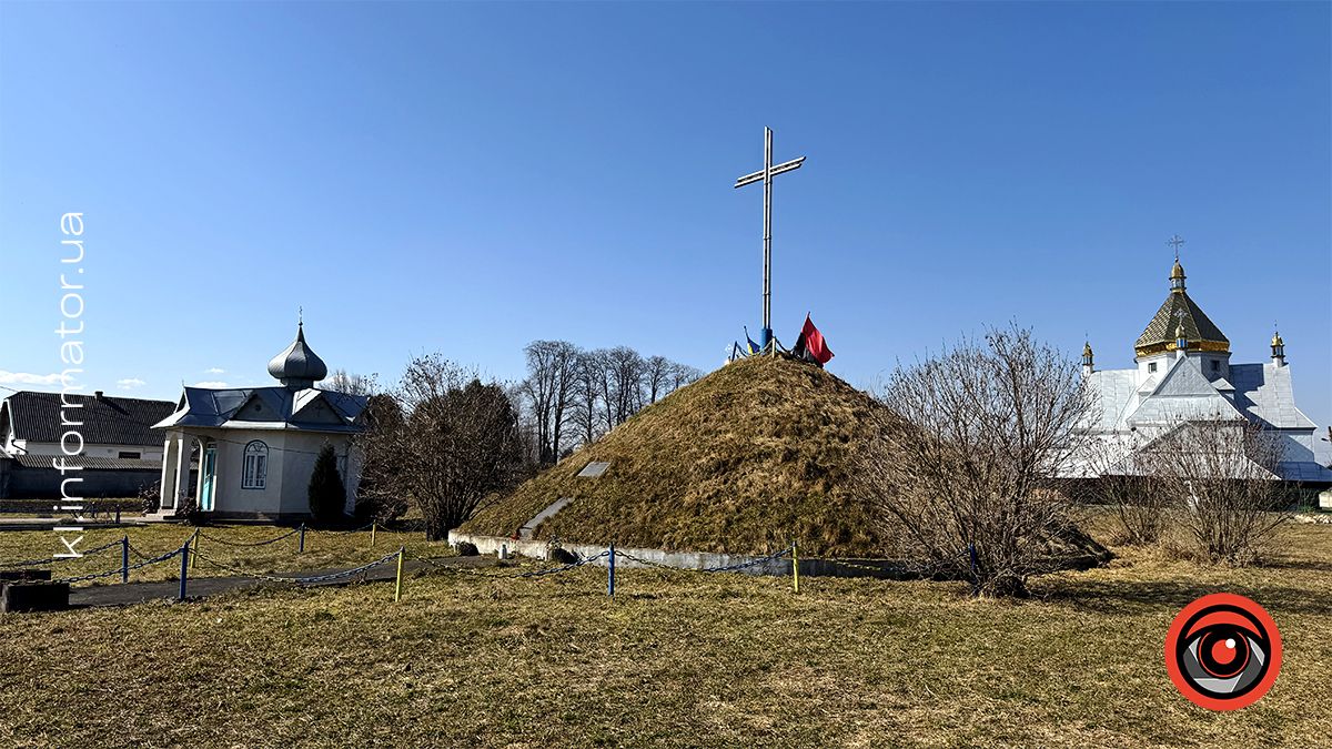 У перших весняних променях сонця: фоторепортаж з села Кіданч 10