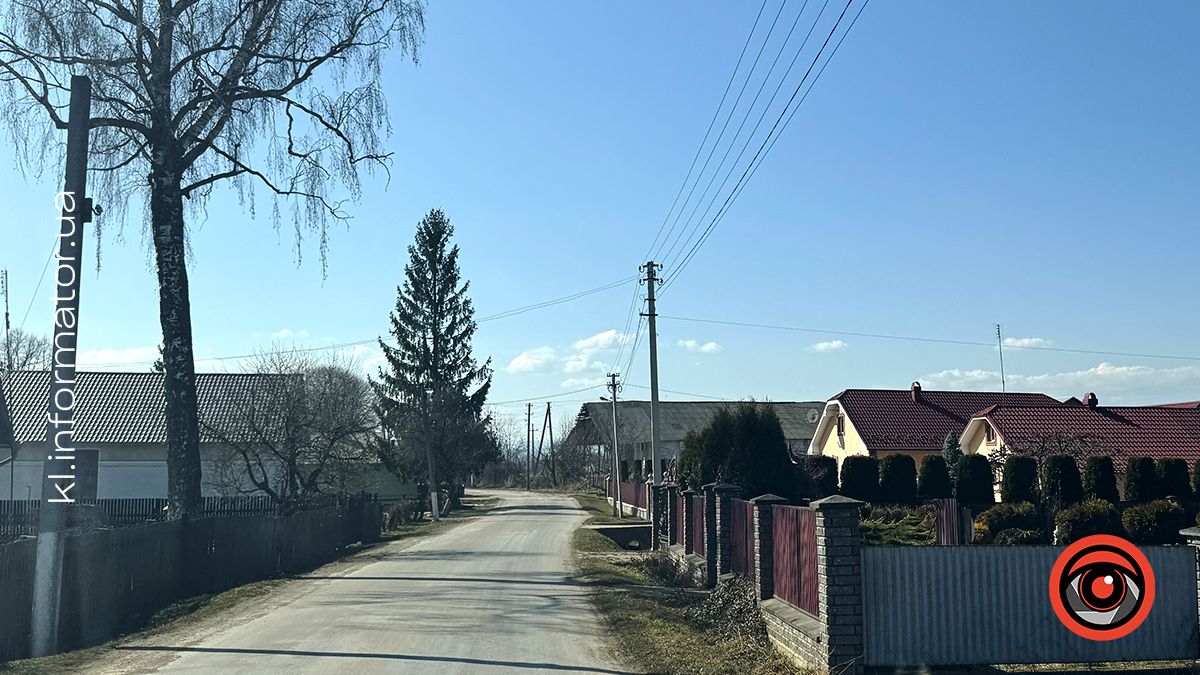 У перших весняних променях сонця: фоторепортаж з села Кіданч 9