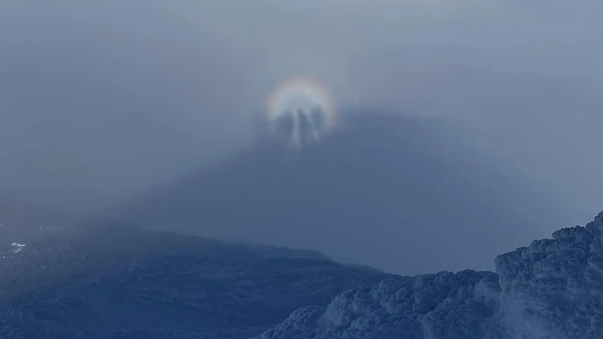 Брокенський привид на горі Смотрич. Фото: Ольга Похілевич/Facebook
