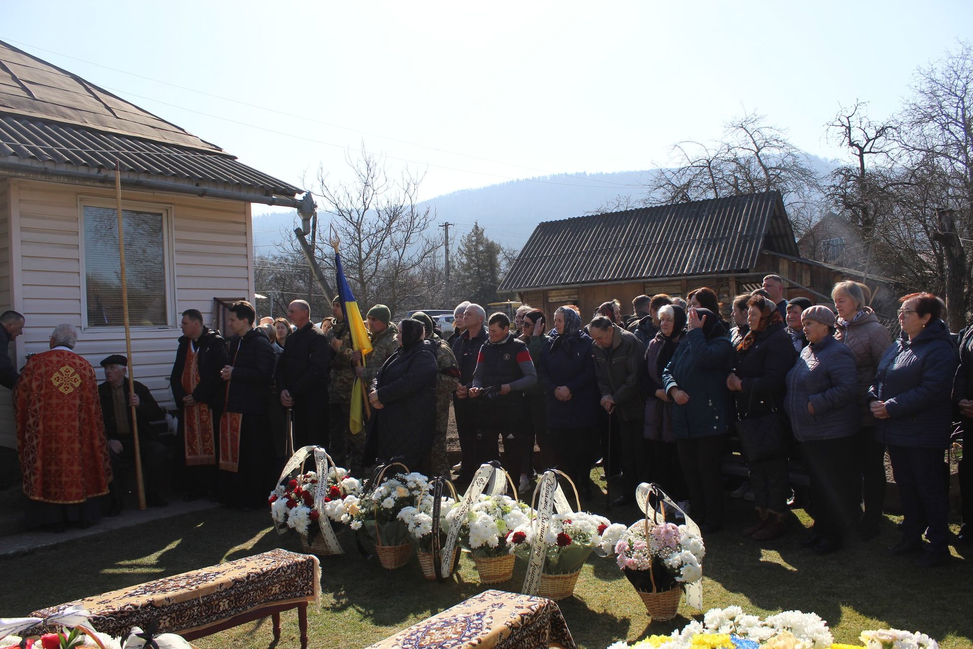 У Делятині попрощались із померлим воїном Володимиром Козловським 3