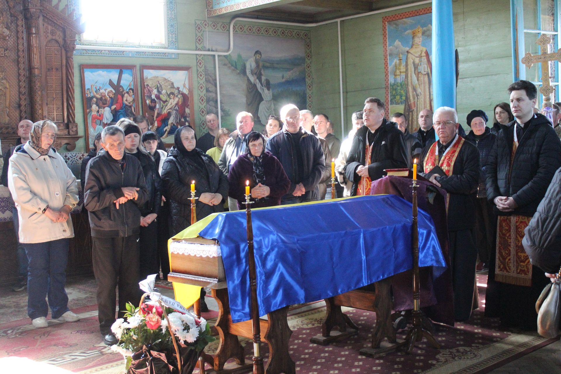 У Делятині попрощались із померлим воїном Володимиром Козловським 18