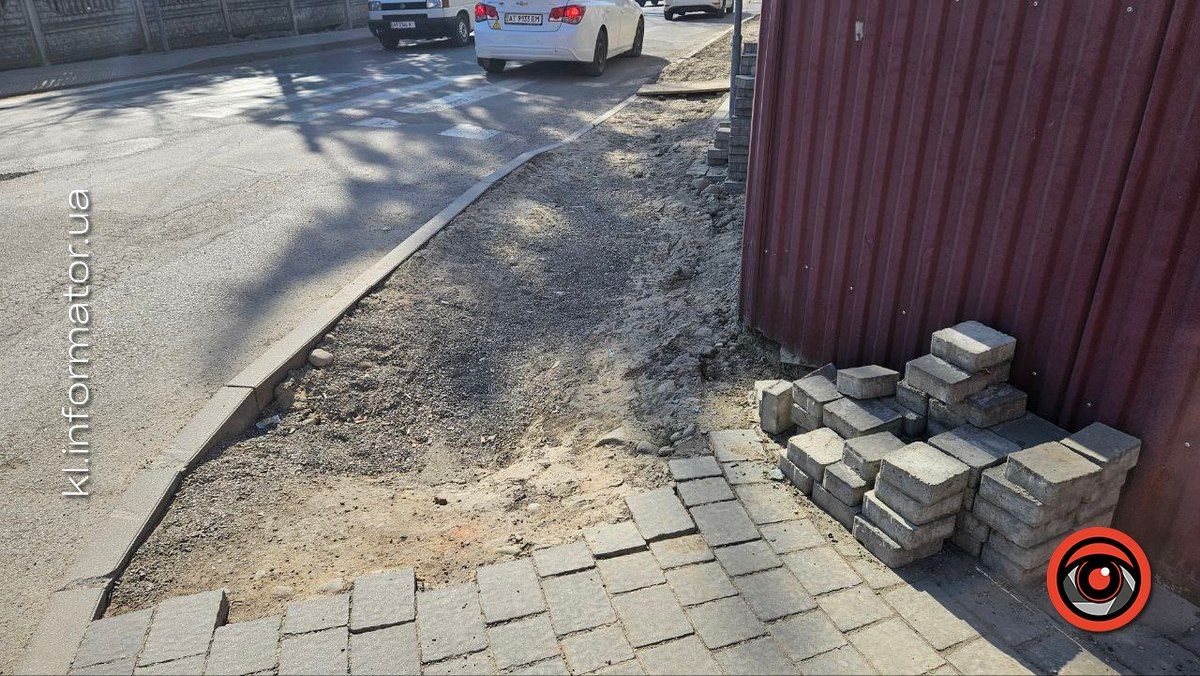 Труднощі для пішоходів на вул. Вільде у Коломиї | Фотофакт 2