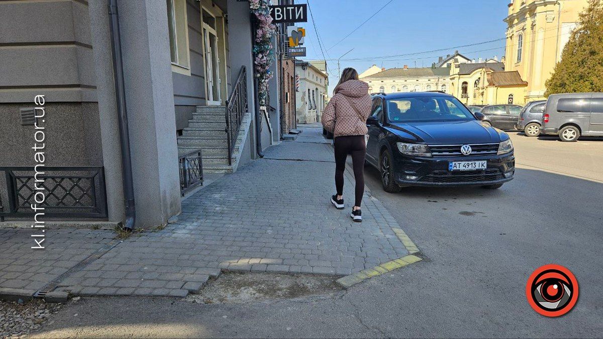 Труднощі для пішоходів на вул. Вільде у Коломиї | Фотофакт 9