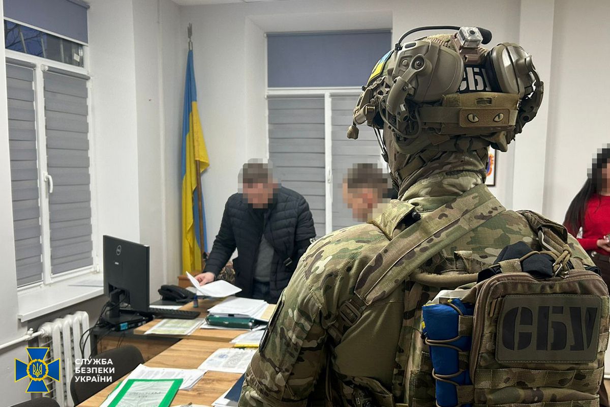 Через хабарі оголосили підозру начальнику районного ТЦК на Прикарпатті 1