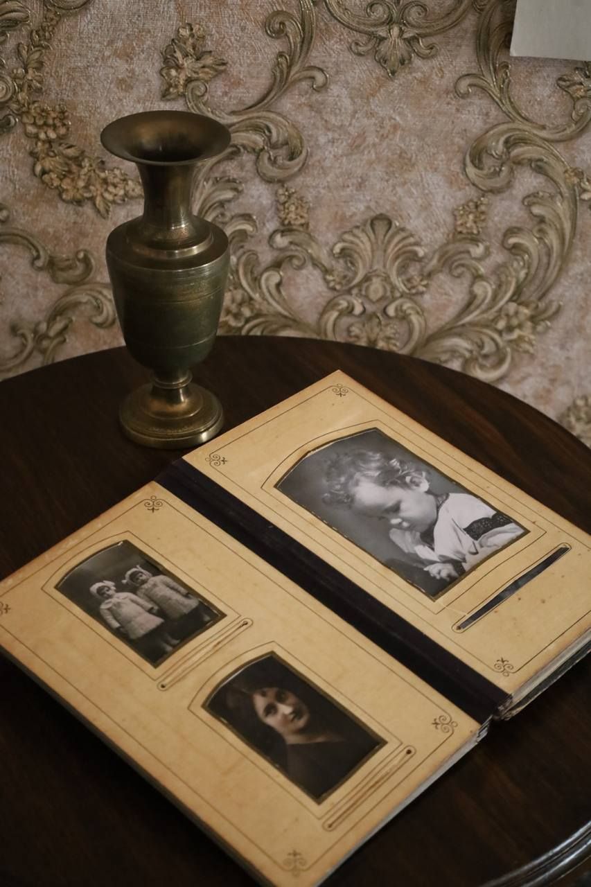 У Коломиї відкрили виставку світлин "Світло і тіні Ксенії Світлик" 2