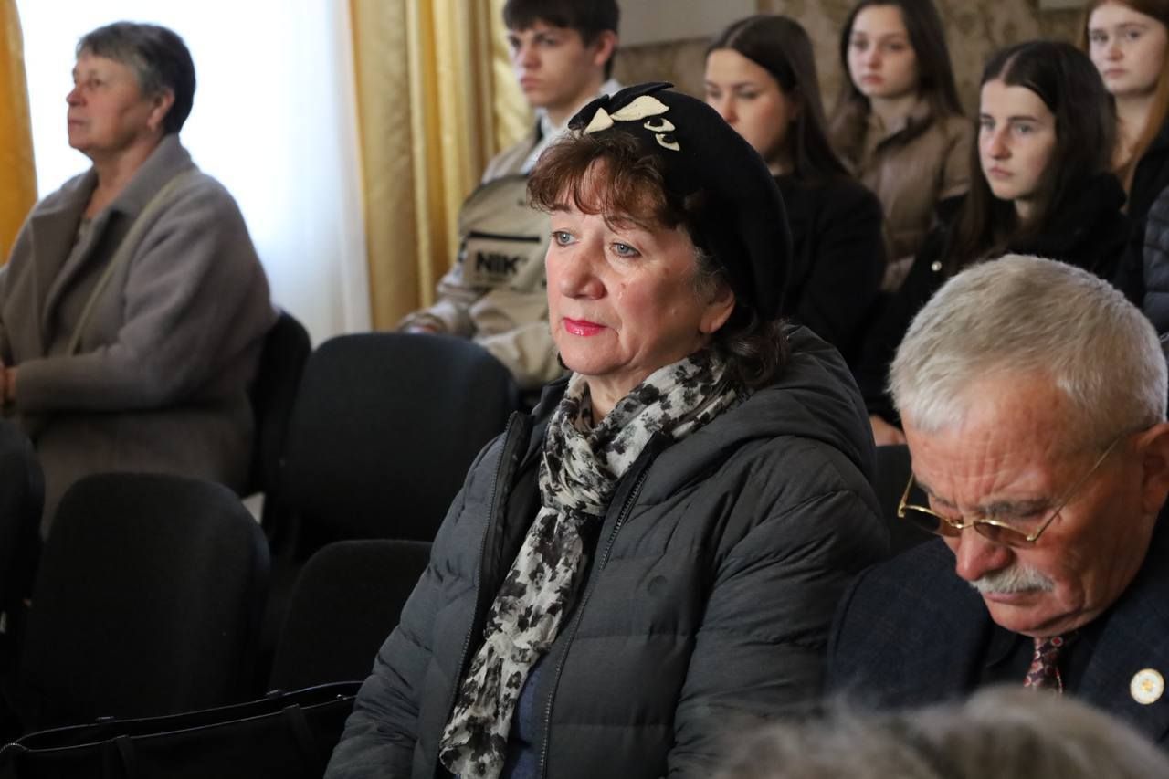 У Коломиї відкрили виставку світлин "Світло і тіні Ксенії Світлик" 12