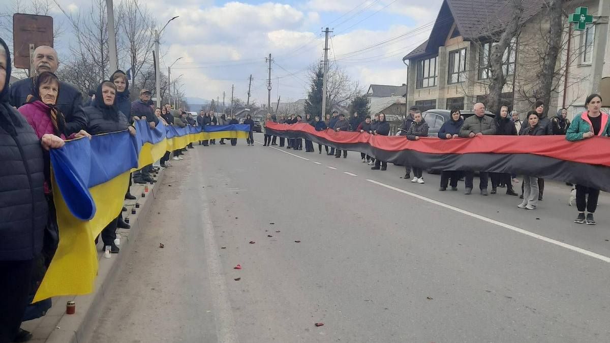 На вічний спочинок до Ланчина повернувся захисник Орест Янко 1