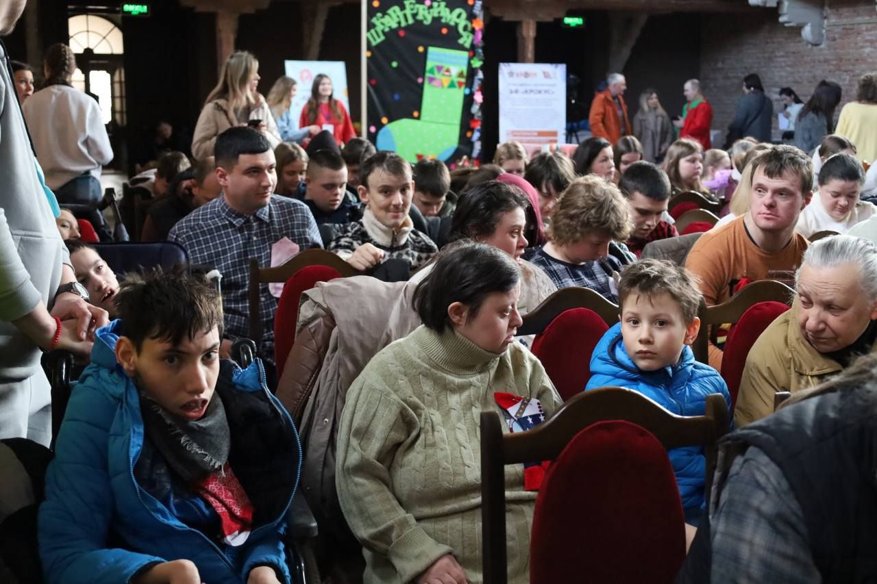 У Коломиї провели акцію до Дня людей із синдромом Дауна та 20-річчя фонду "Крокус" 11