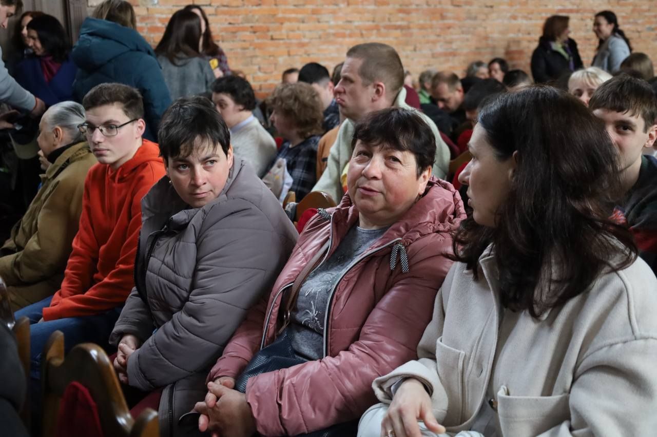 У Коломиї провели акцію до Дня людей із синдромом Дауна та 20-річчя фонду "Крокус" 10