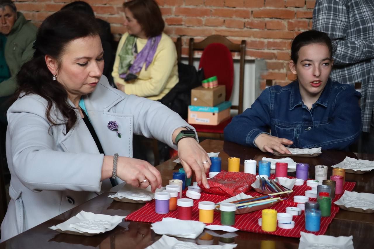 У Коломиї провели акцію до Дня людей із синдромом Дауна та 20-річчя фонду "Крокус" 17