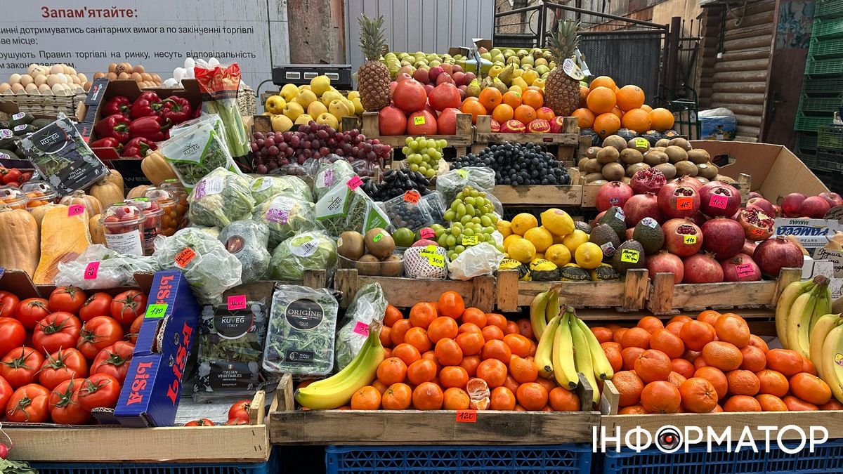 Які ціни на овочі на коломийському ринку наприкінці березня 1