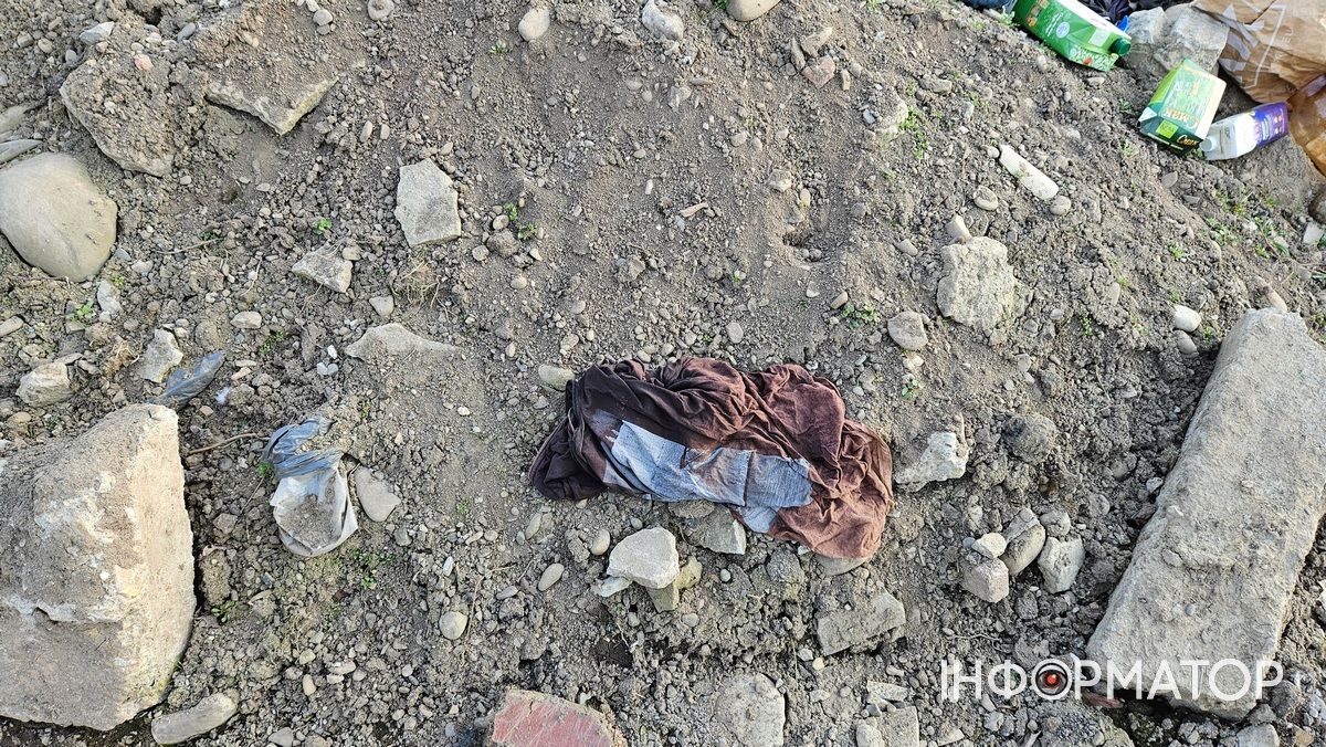 Стихійне звалище утворили місцеві мешканці біля Співочого поля 5