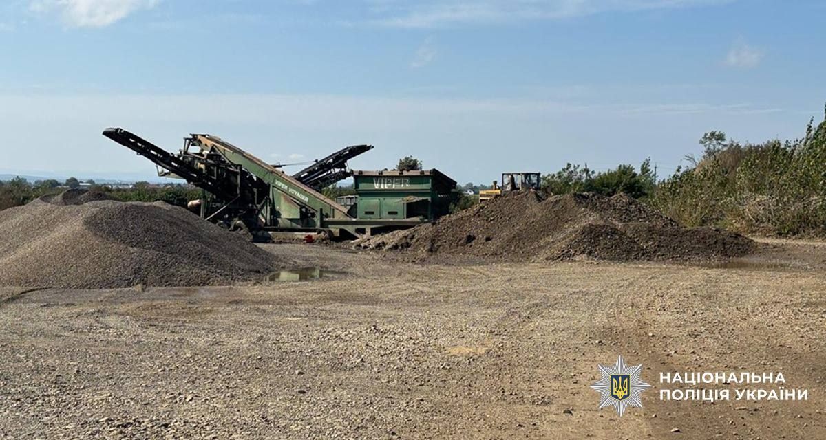 На Коломийщині викрили групу, яка незаконно видобувала гравій 3