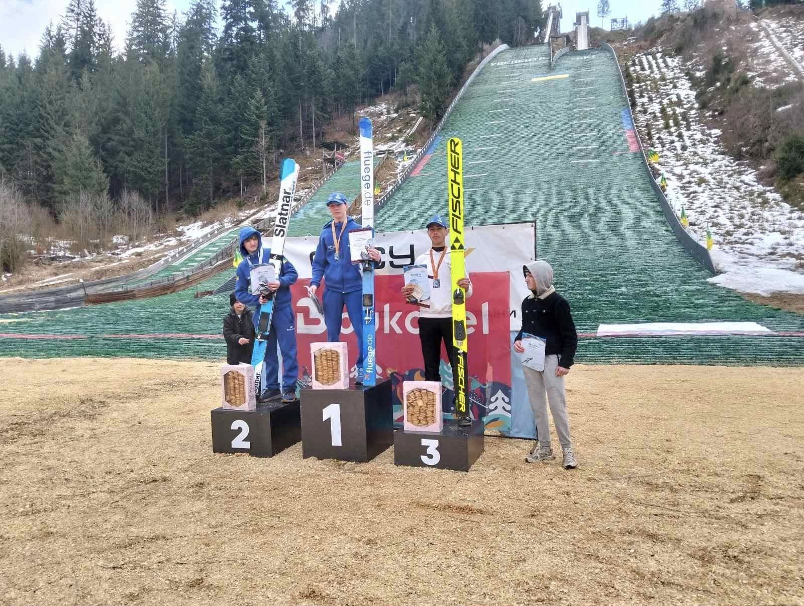 У Ворохті визначили чемпіонів України зі стрибків на лижах з трампліна 3