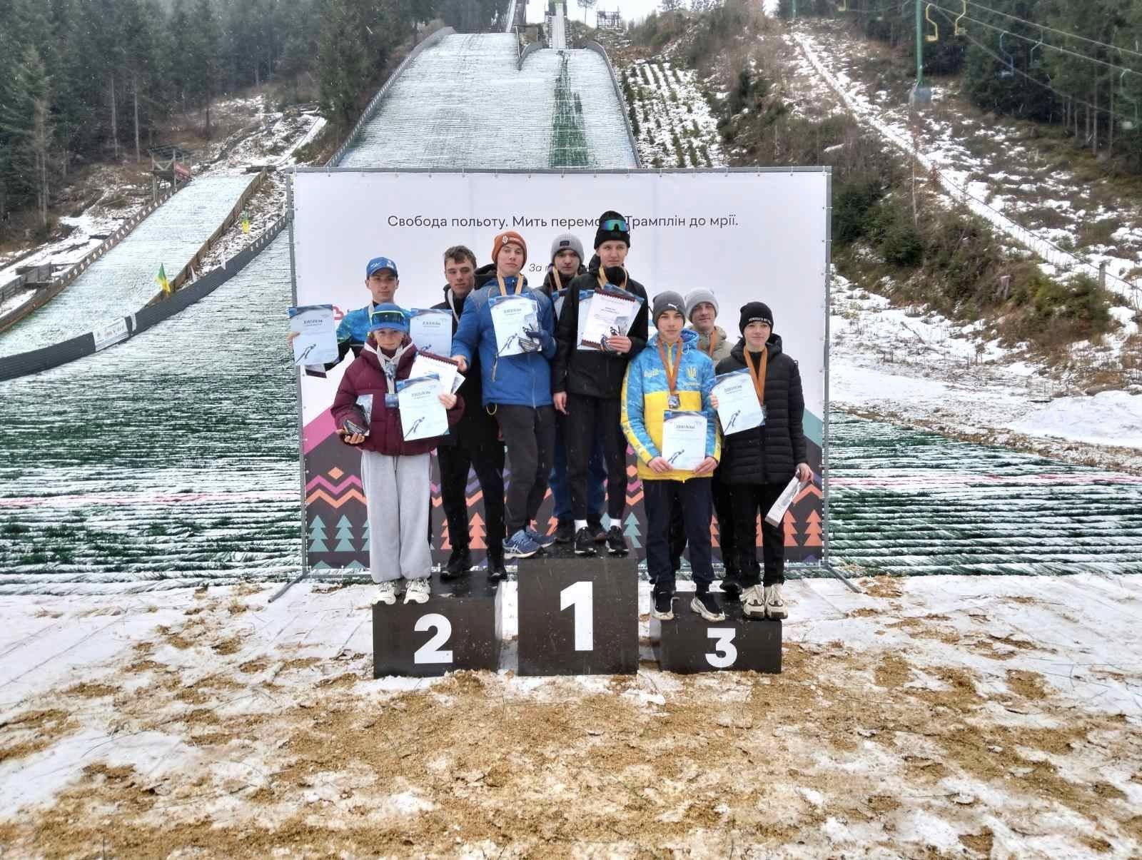 У Ворохті визначили чемпіонів України зі стрибків на лижах з трампліна 4