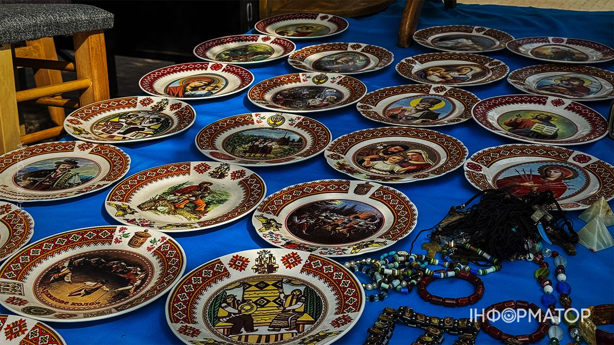 Писанки, вербові гілочки та прикраси для кошика: у Коломиї запрацював Великодній ярмарок 18