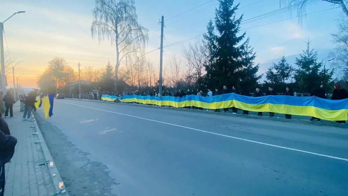 Зустріч скорботного кортежу жерт ворожої атаки на Івано-Франківськ