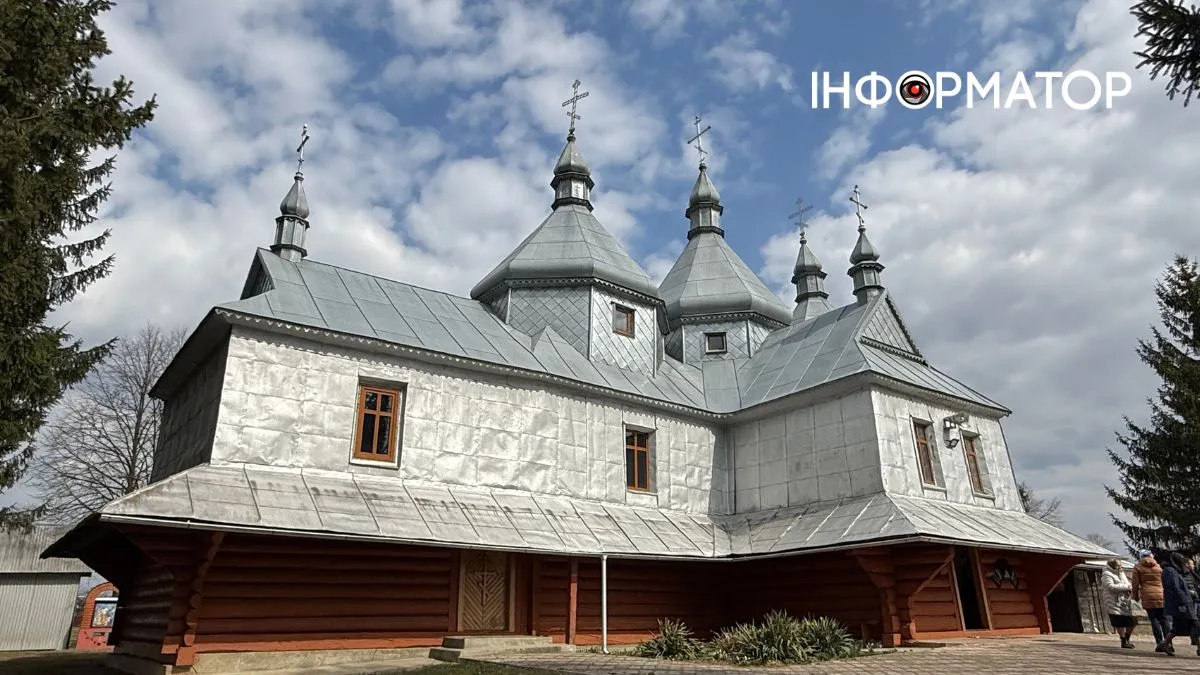 Запруття у весняних барвах: фоторепортаж із села Залуччя 8