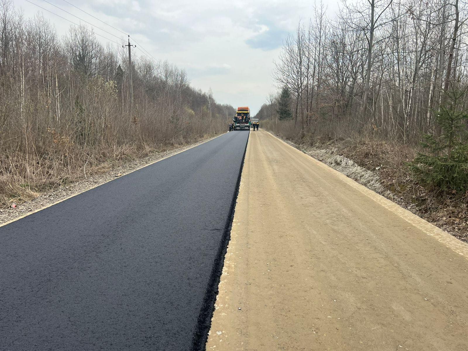 На Надвірнянщині розпочали ремонт автодороги Ланчин — Богородчани 2