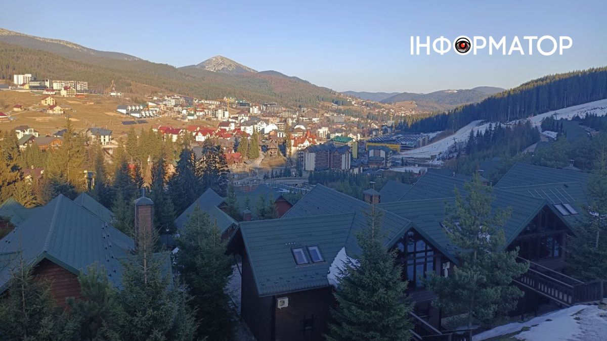 Оголошення підозри ексмитнику, який відмивав кошти через готель У Буковелі