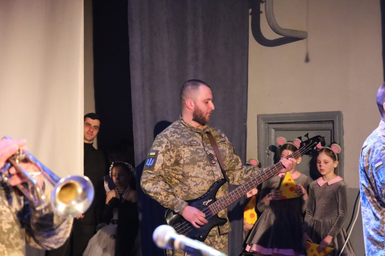 У Коломиї провели патріотичний конкурс "Серцем єдиним, ми - Україна" 9