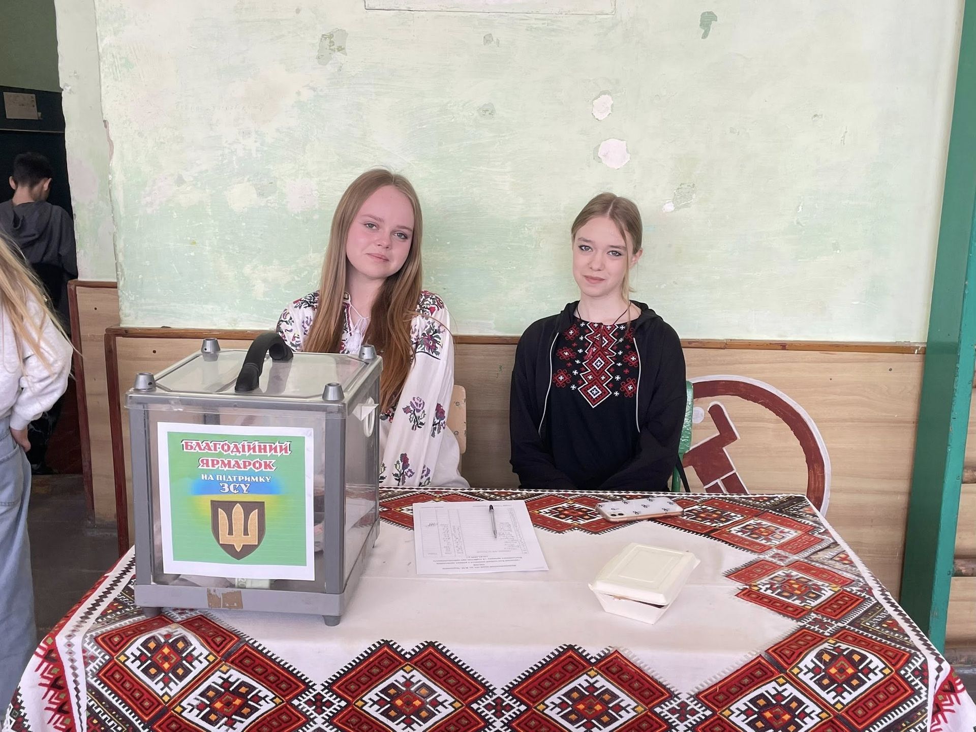 У Надвірній на благодійному ярмарку зібрали майже 60 тисяч гривень для ЗСУ 1