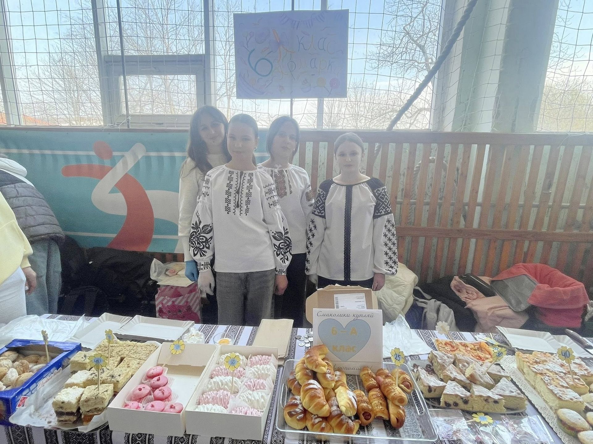 У Надвірній на благодійному ярмарку зібрали майже 60 тисяч гривень для ЗСУ 5