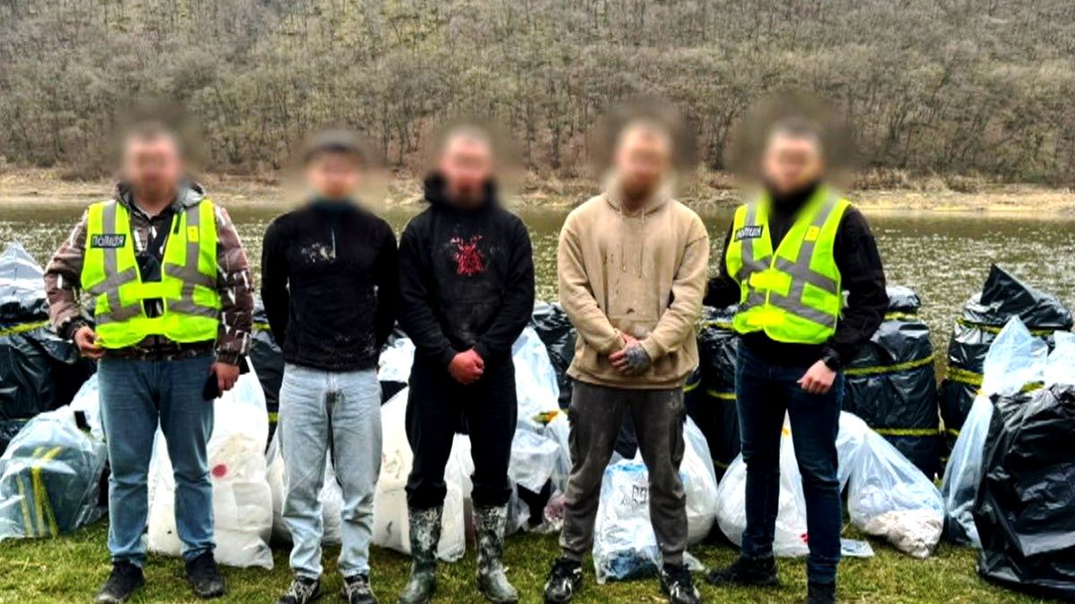 Юнаки з Прикарпаття налагодили нарковиробництво: у них вилучили 160 кілограмів амфетаміну