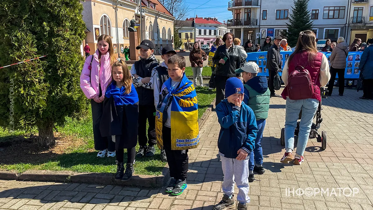 У Коломиї відкрили “Стіну надії” для зниклих безвісти воїнів 9