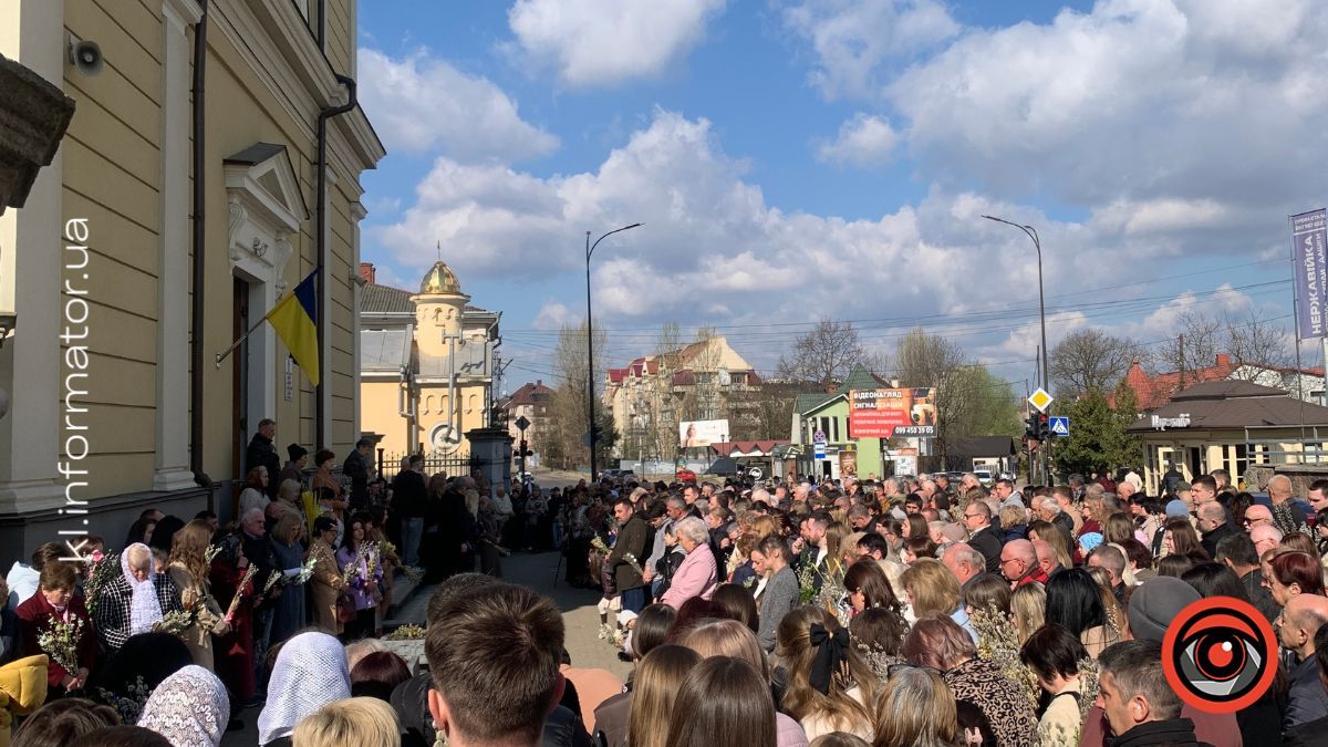 Вербна неділя у Коломиї: фоторепортаж з місцевих храмів 16