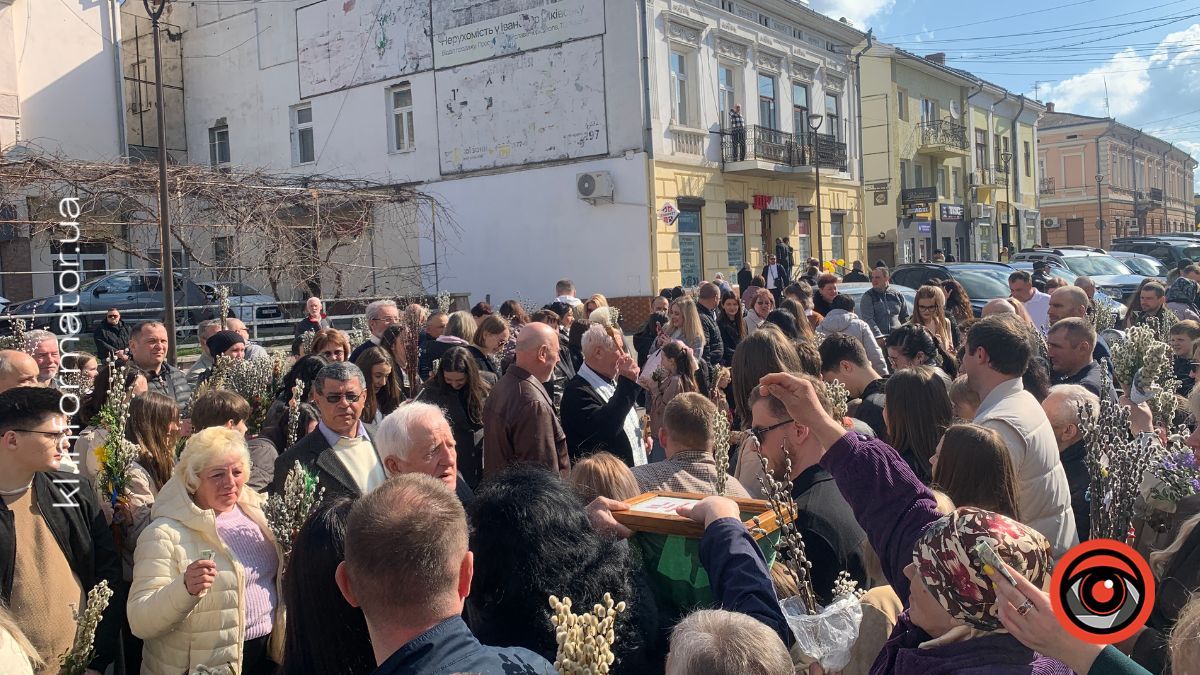 Вербна неділя у Коломиї: фоторепортаж з місцевих храмів 14