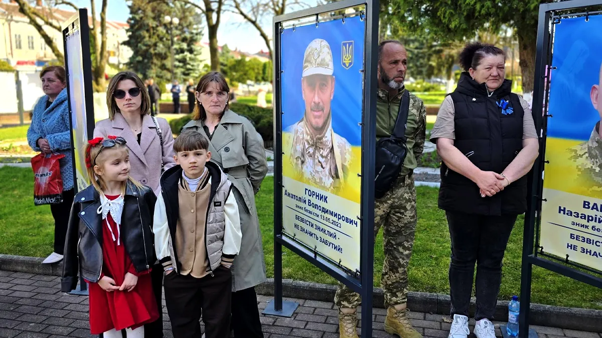 Алею Надії відкрили у Снятині 7