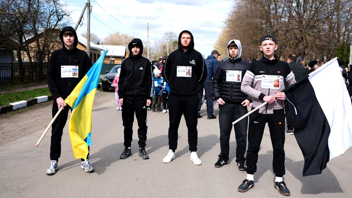 На Снятинщині провели забіг "Біжу за безвісти зниклих героїв України" 2