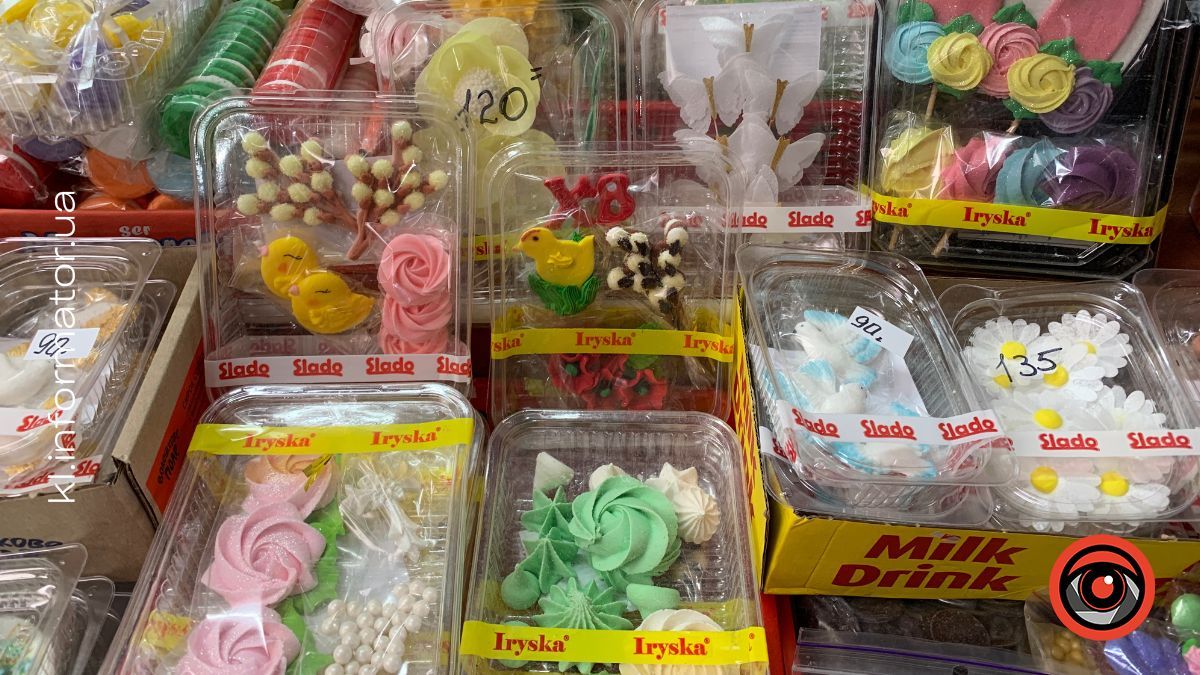 Від писанок до декору на паску: скільки коштує великодня атрибутика в Коломиї 4