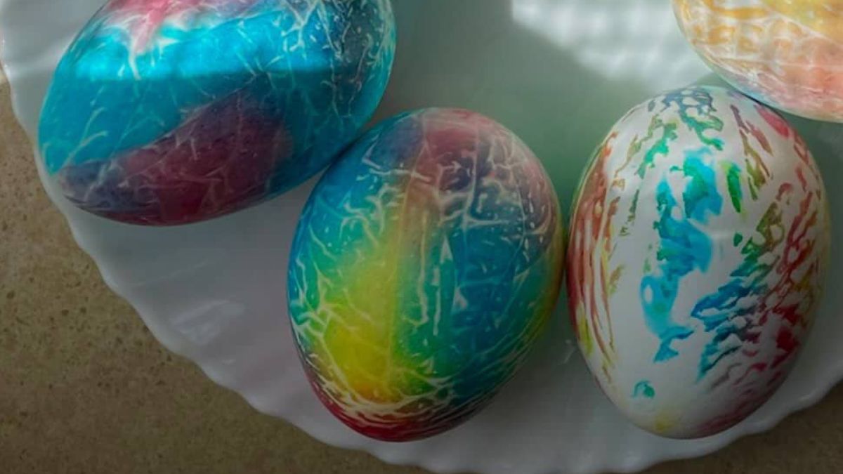Яскраві та оригінальні: як пофарбувати крашанки на Великдень 1