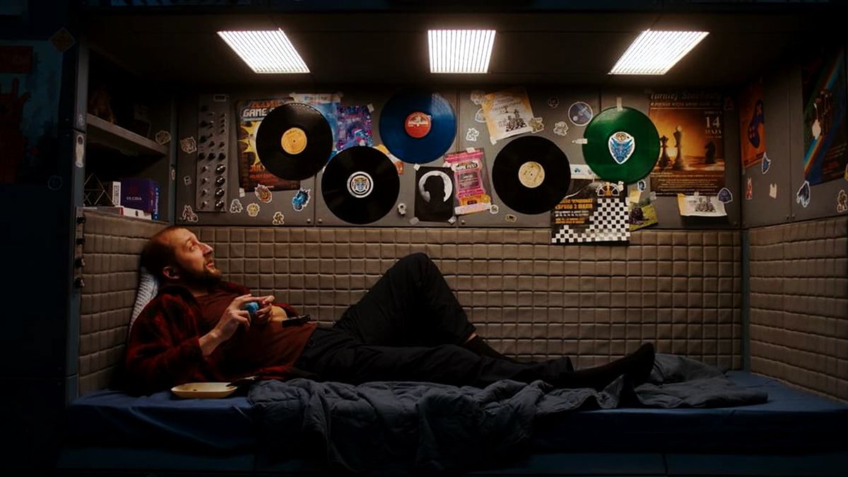 8 фантастичних фільмів, які занурюють у світ технологій, космосу і майбутнього 8